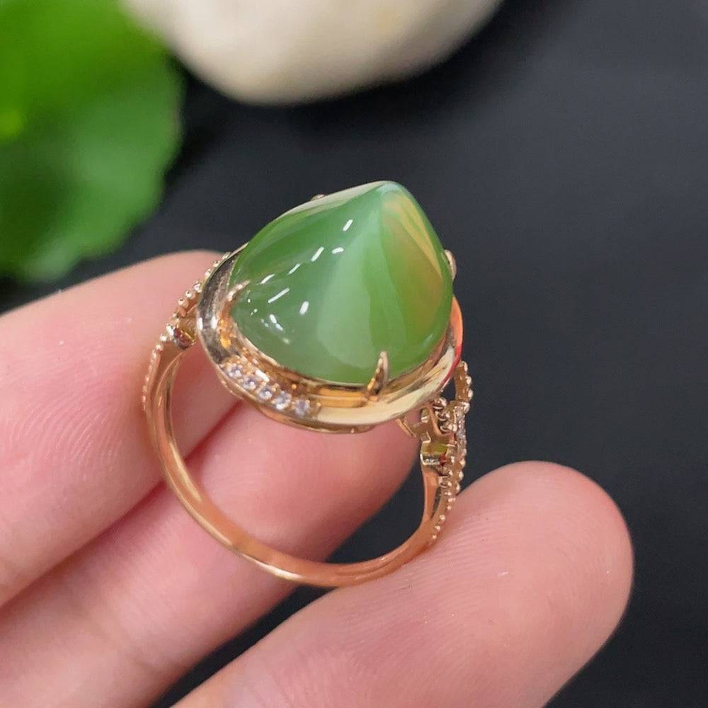 Hetian Jade Jasper inlaid ring by HUILIU HQ, 18k gold, size 14, non-diamond, 3.1g weight, detailed gemstone design