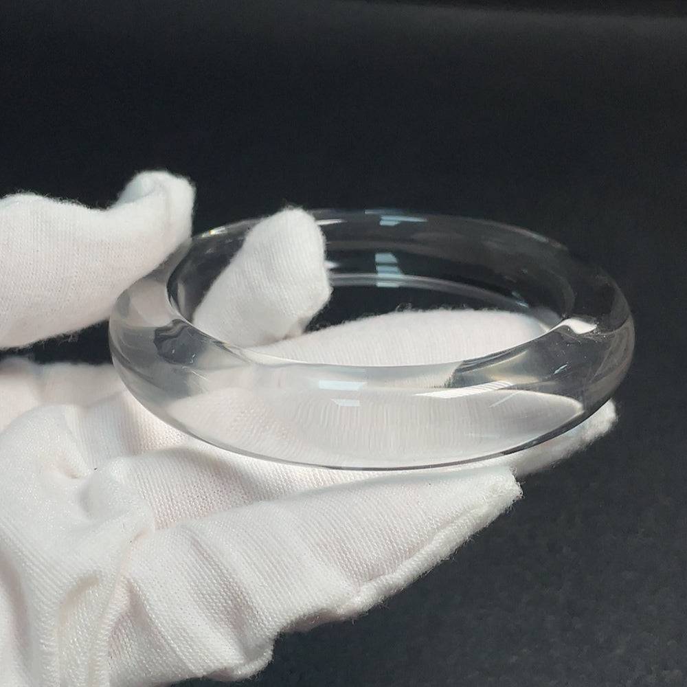 Huiliu gemstone crystal bracelet with 55.1mm size, featuring polished gemstones on a secure elastic band.