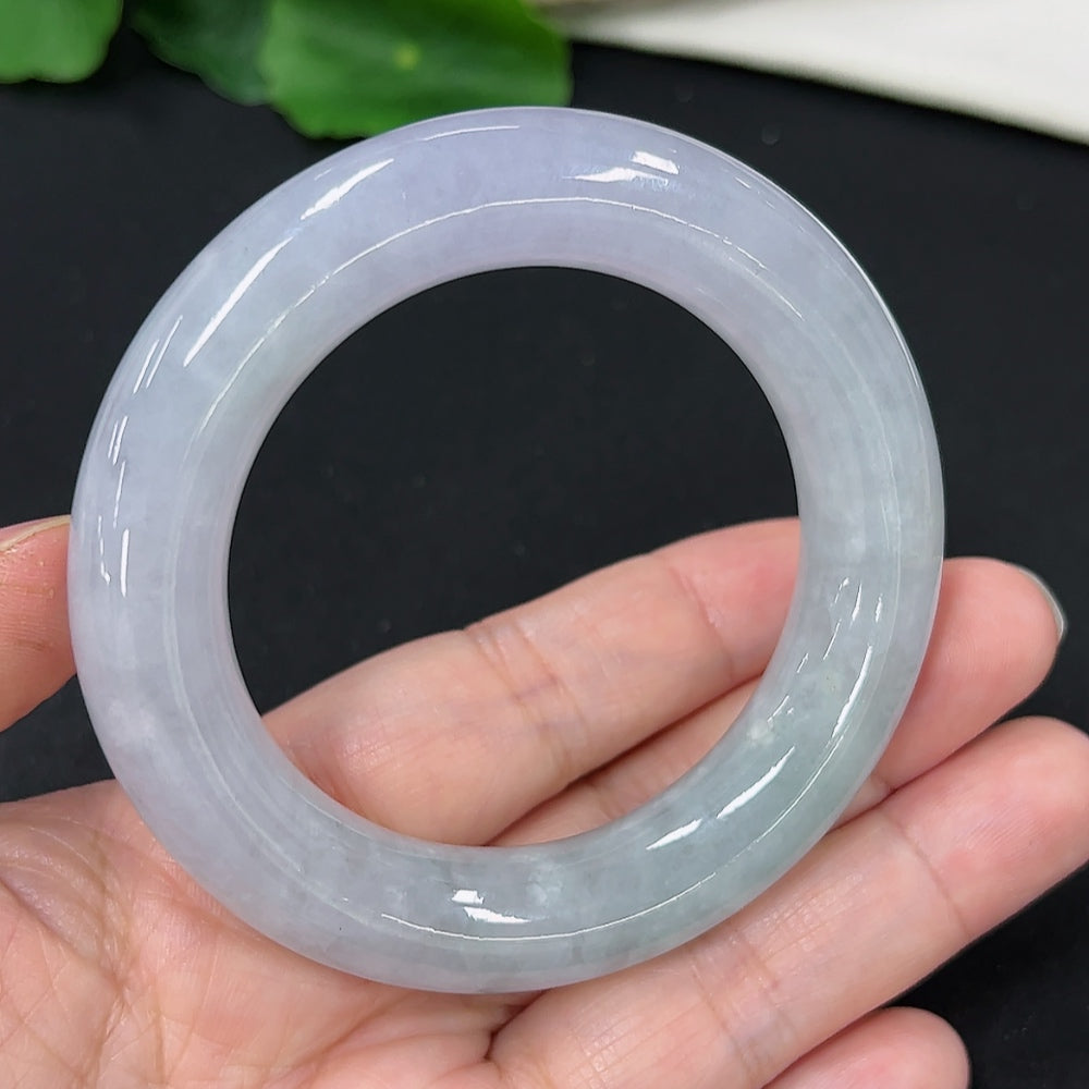 HKHQ jadeite round bangle, size 50, showcasing smooth, polished jade with a total weight of 78.1 grams.