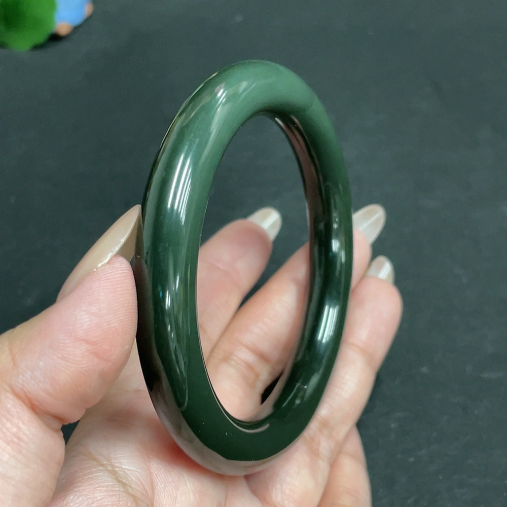 Hetian Jade Round Bangle . | Huiliu Certified