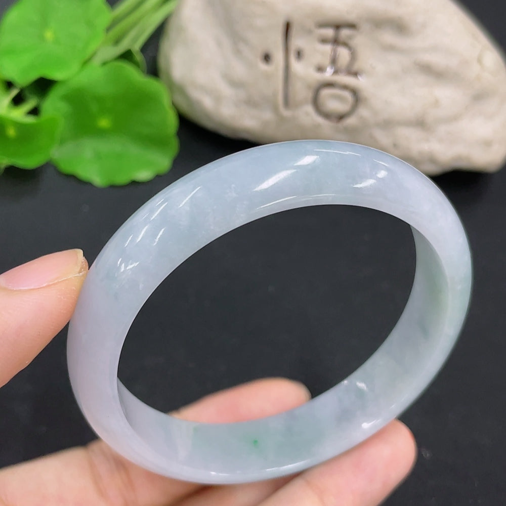 Jadeite Round Bangle