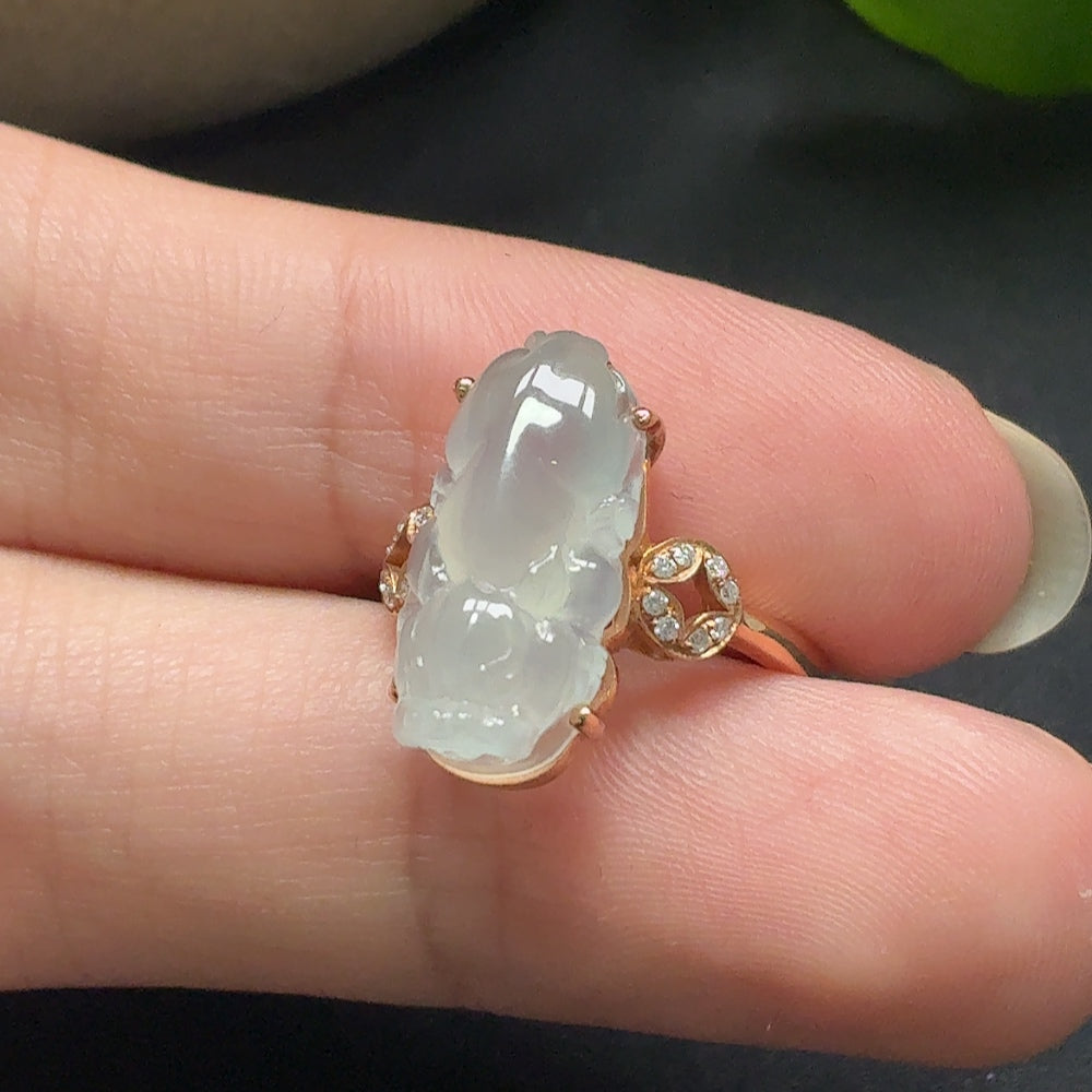 Jadeite Pixiu Ring with 18K Gold and Diamond Accents