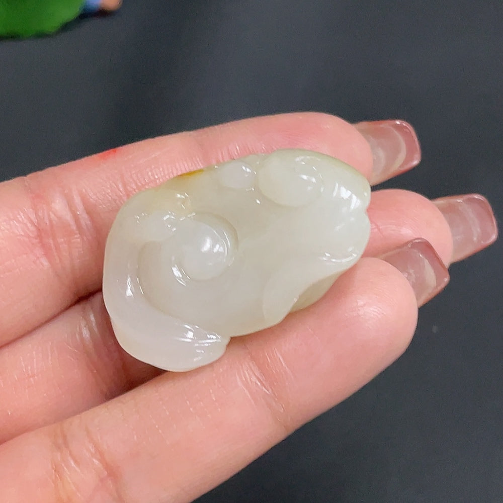 Hetian Jade Pendant, Ruyi, Undetermined Skin Color Origin, Total Weight Approx. 16.6g