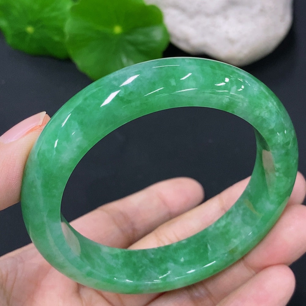 Jadeite Round Bangle