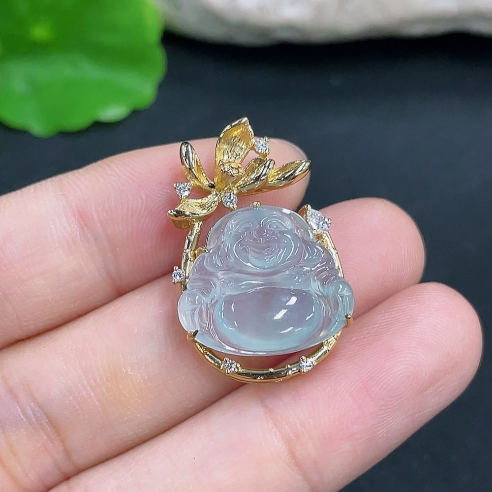 Jadeite pendant featuring a Buddha design, weighing 4.9g, with 18k gold content, non-diamond, from HKHQ.