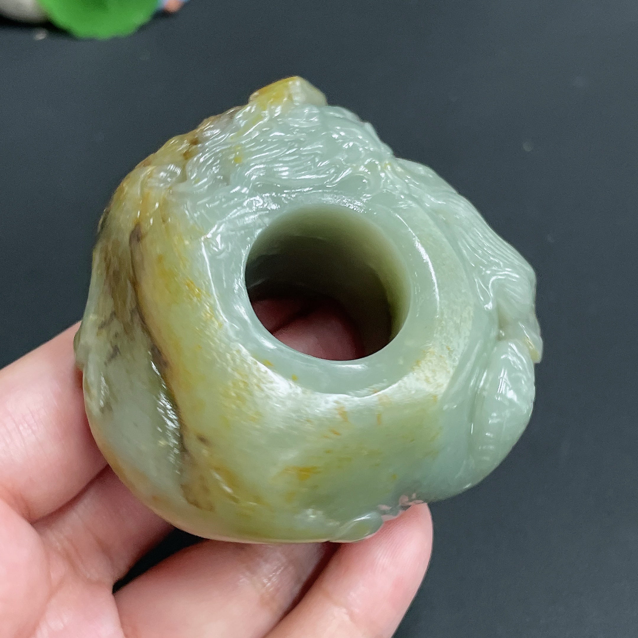 Hetian Jade Seed Material Thumb Ring - Roaming Dragon, Inner Diameter Approx. 22.4mm, Total Weight Approx. 193.64g, Undetermined Skin Color Origin