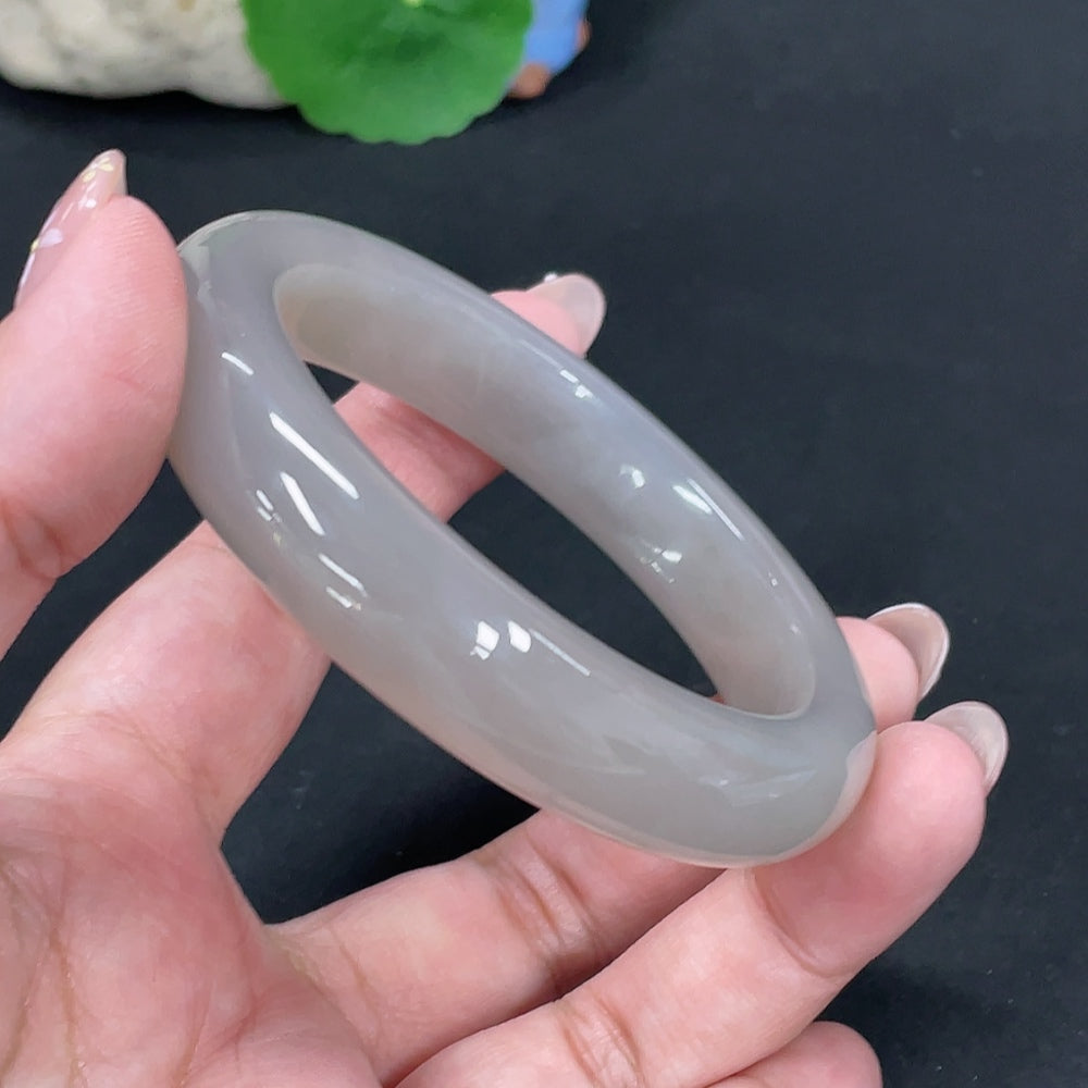 Hetian Jade Round Bracelet Size 57.2 Total Weight Approx. 65.5g