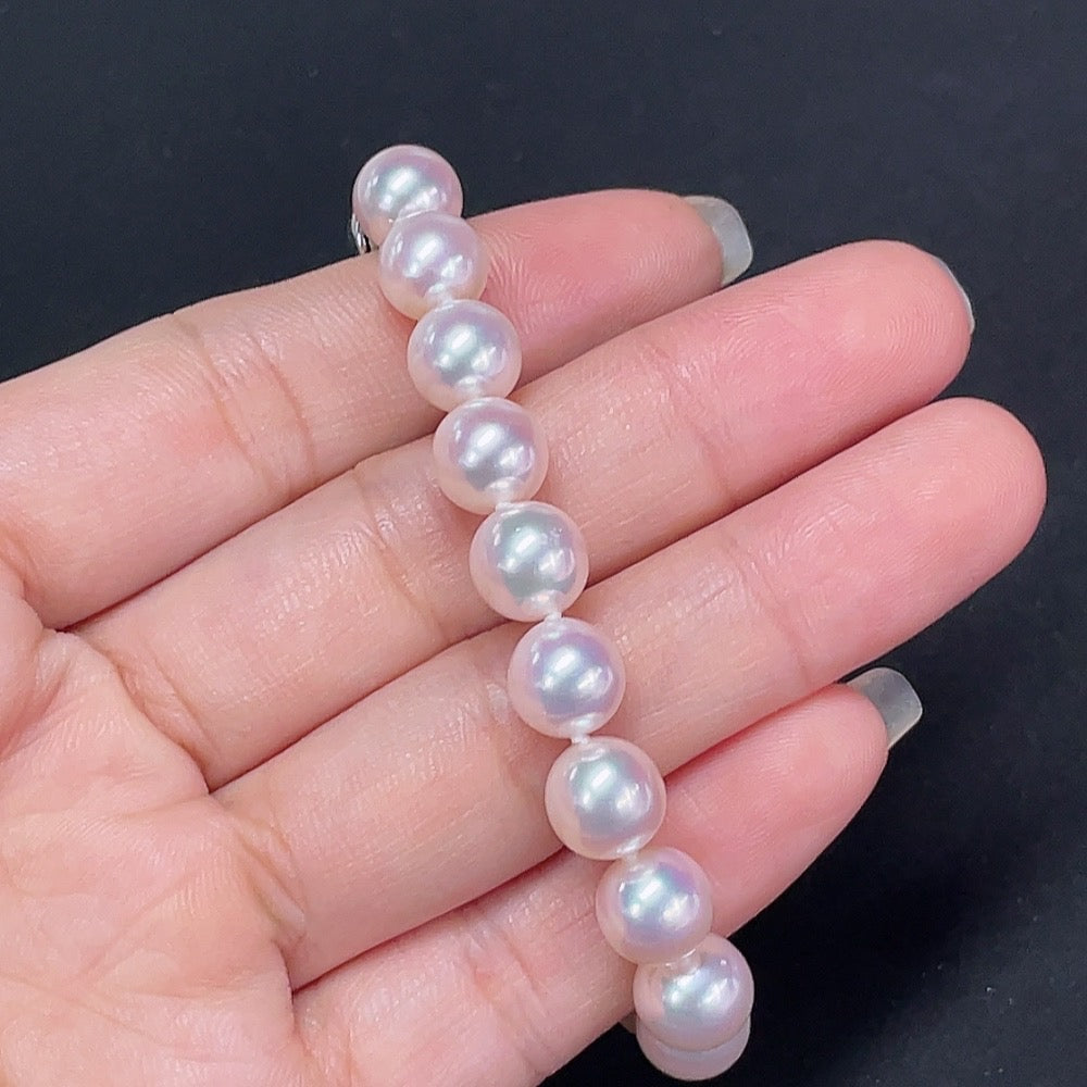 Saltwater pearl bracelet by HKHQ featuring elegant non-gold design and lustrous pearls on a delicate jewelry bracelet.