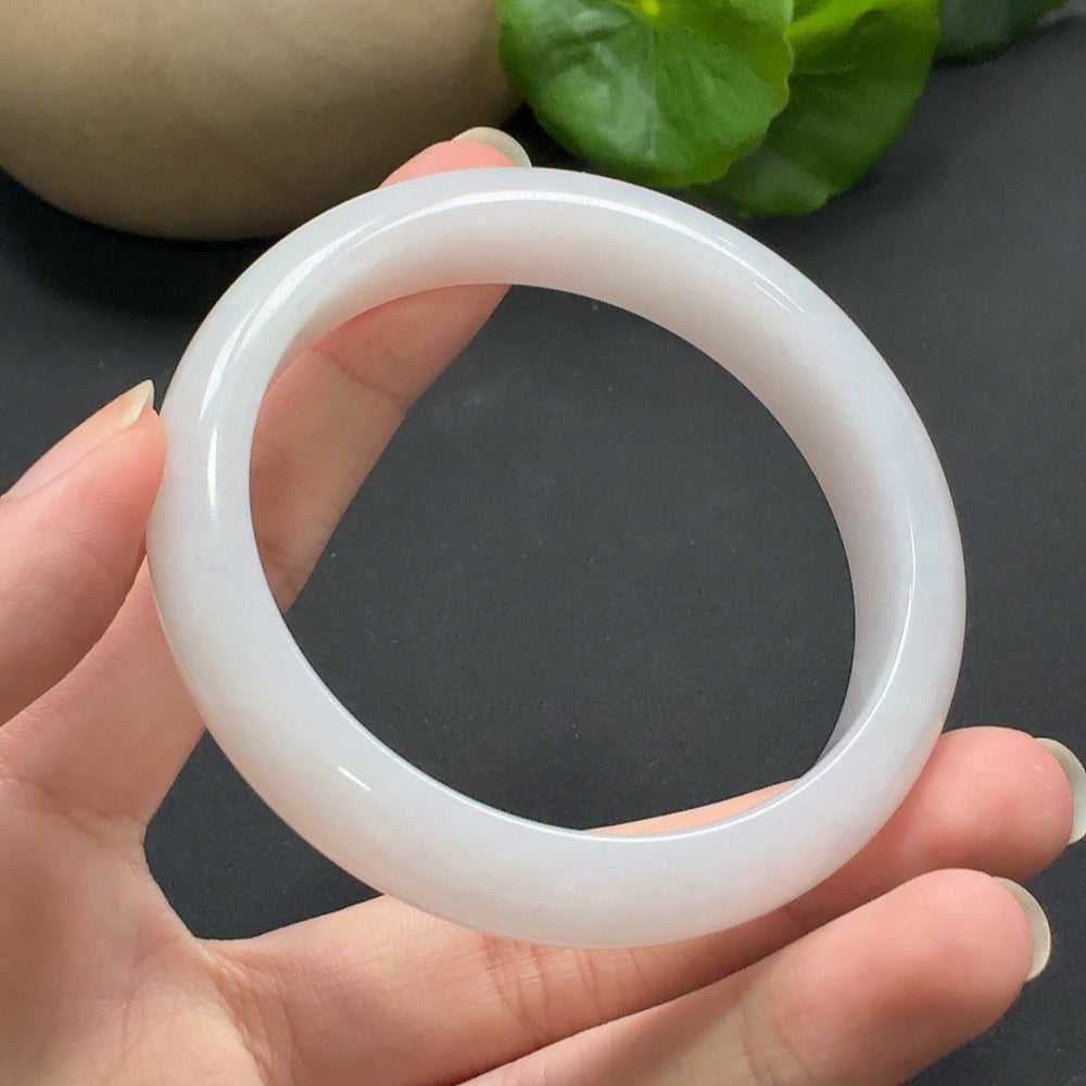 Jadeite Round Bangle