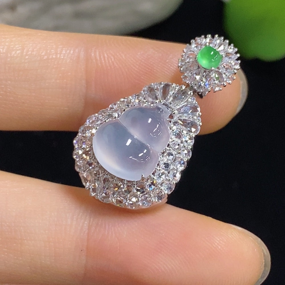 Jadeite Gourd Inlaid Pendant 18k with Diamond Accents Total Weight Approximately 4.2g