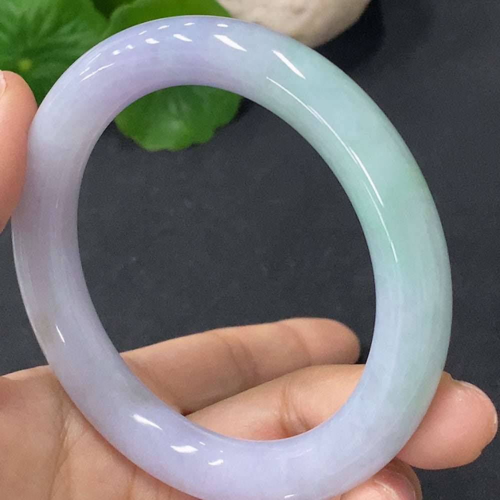 HUILIU HQ jadeite round bangle, 58g weight, size 55.6mm, smooth green jade jewelry with polished finish.