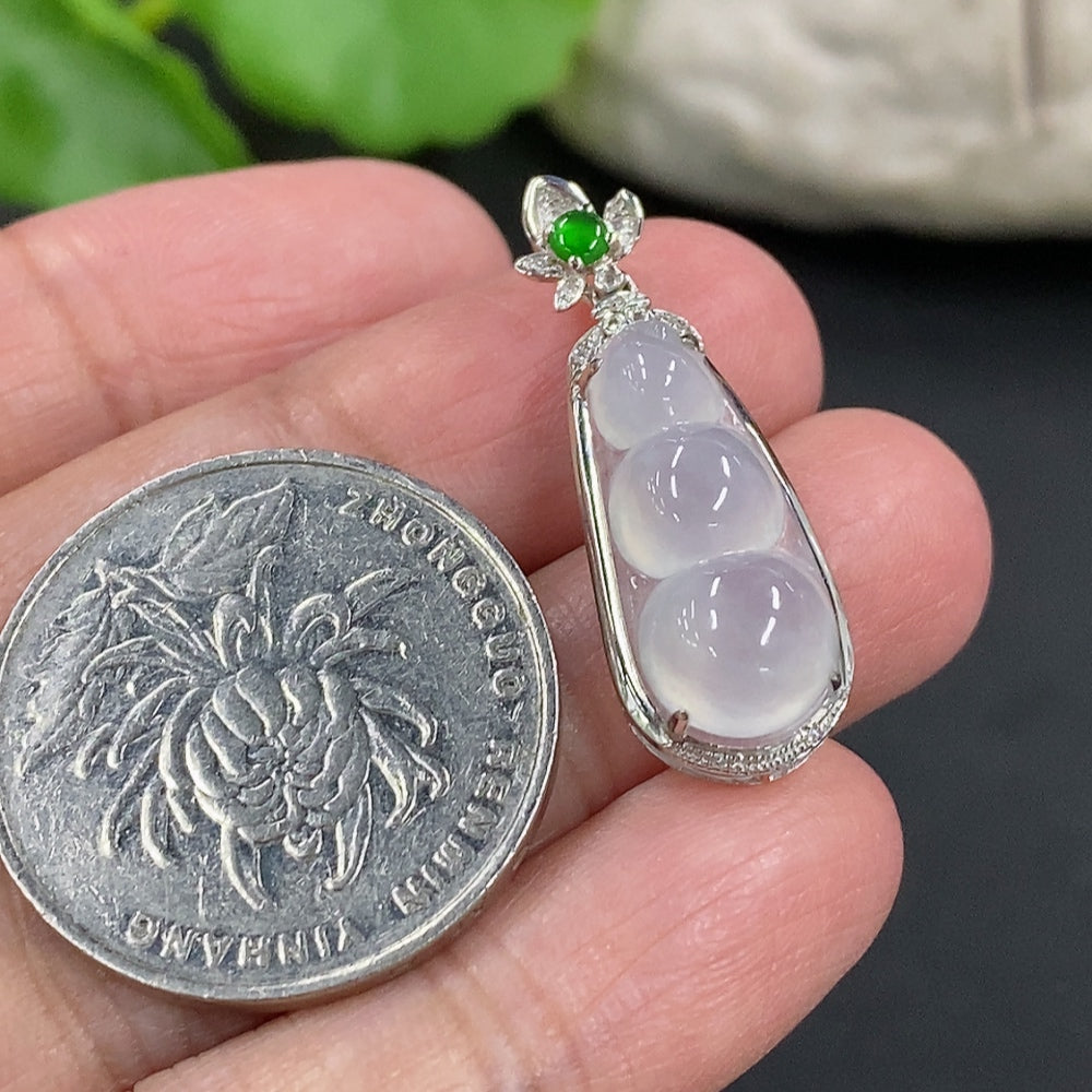 Jadeite Blessed Bean Pendant, 18K Gold Setting with Diamond Accents, Total Weight Approx. 2.34g