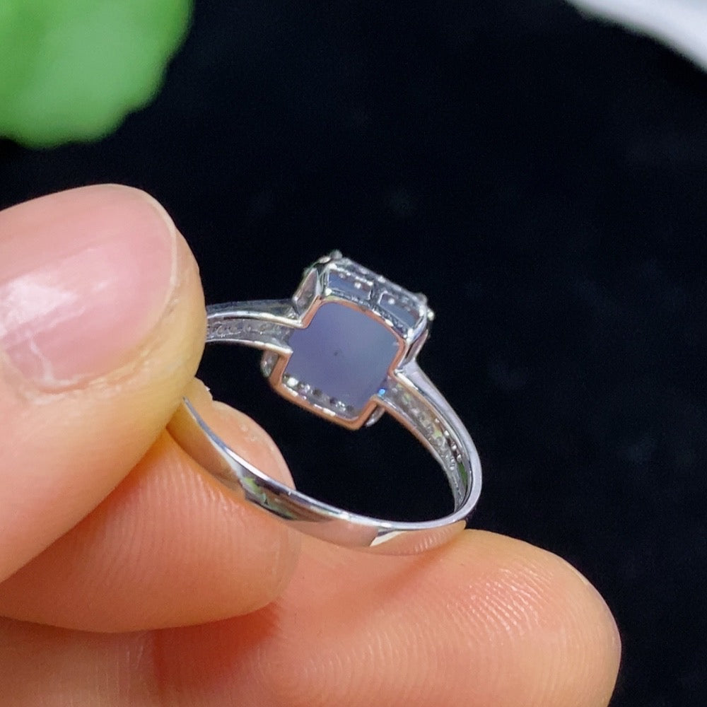 Huiliu jadeite plain pendant ring with diamond accents, showcasing a smooth jadeite band and sparkling diamond details.