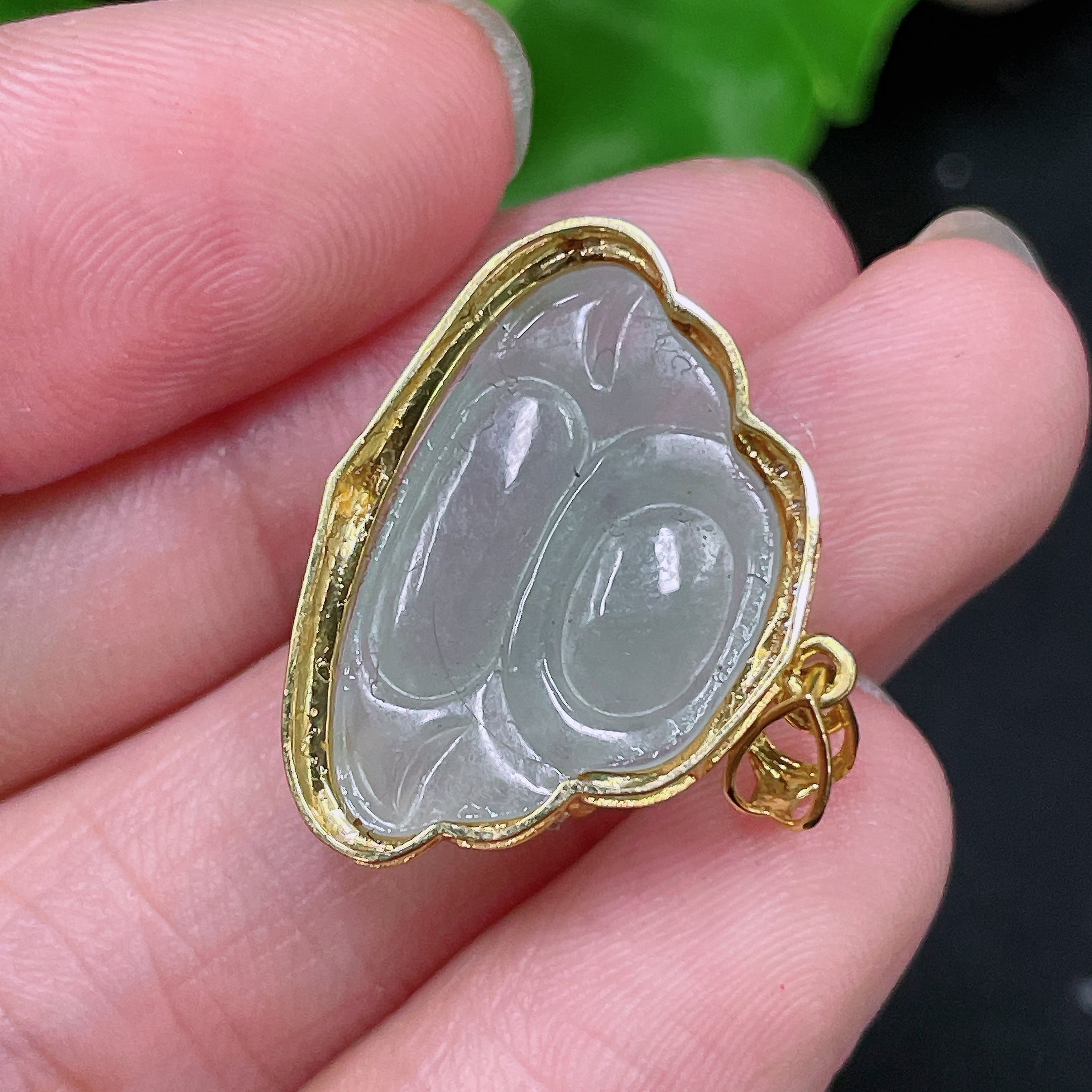 Jadeite Buddha Pendant 18K Gold Total Weight Approx. 2.6g (With Diamond Accents)
