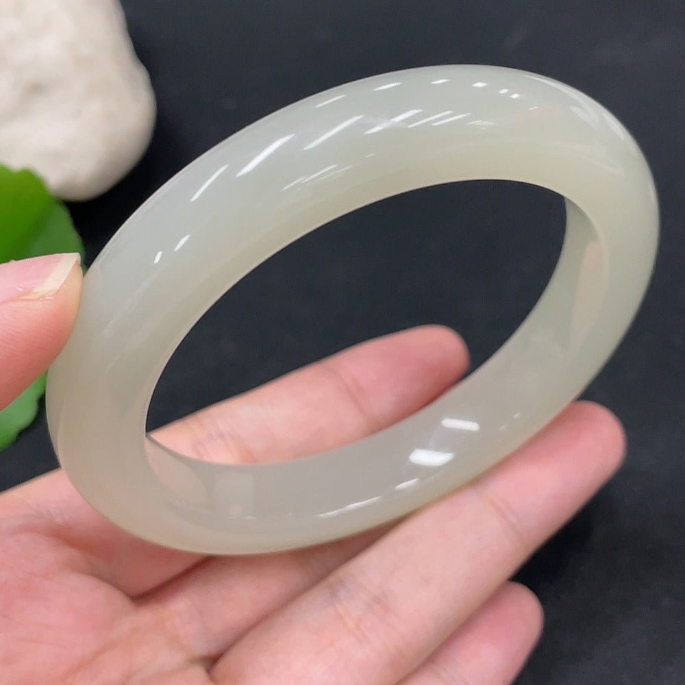 Hetian Jade Round Bracelet Size 59 Total Weight About 64.8g