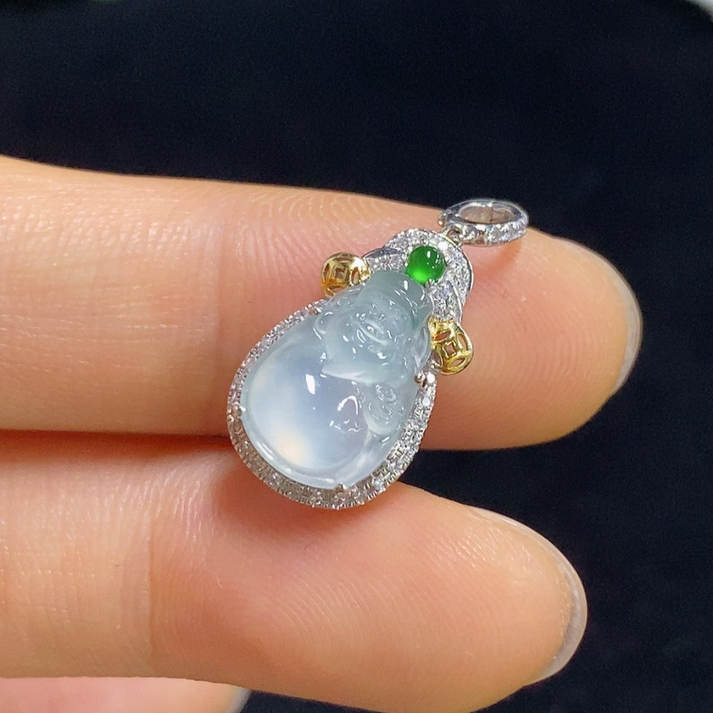 Jadeite Maitreya Inlaid Pendant 18k with Diamond, Total Weight Approx. 1.8g