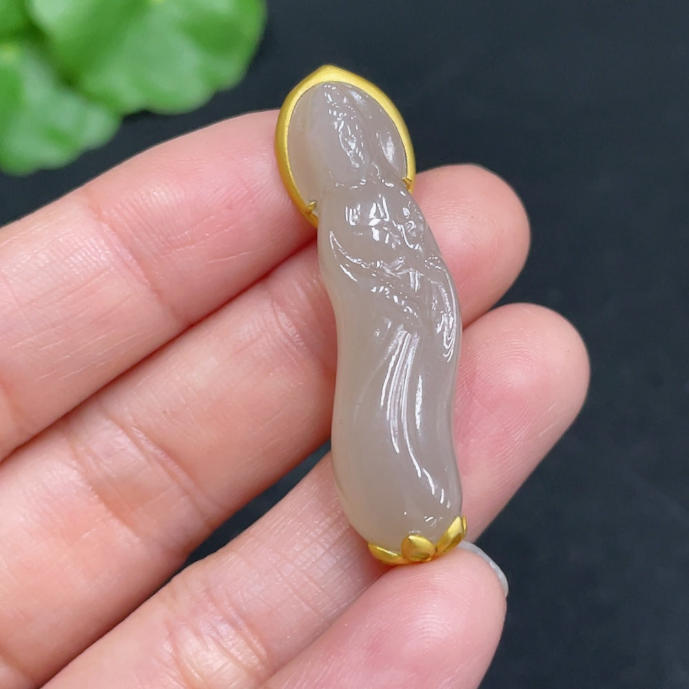 허톈 옥 인레이 관음 18K 골드 총 중량 약 5.8g