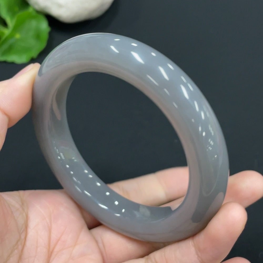 Hetian Jade Round Bracelet Size 57.2 Total Weight Approx. 77.8g