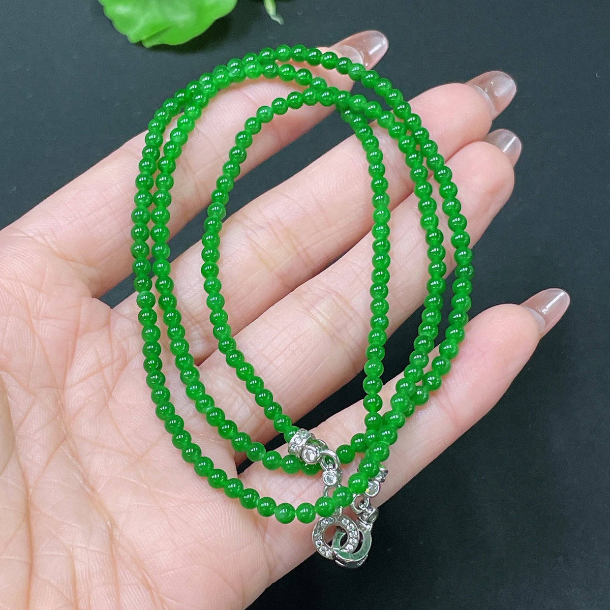 HUILIU HQ jadeite bead necklace with 3.1mm round green jade beads, non-gold, total weight 11.4g, natural stone jewelry.