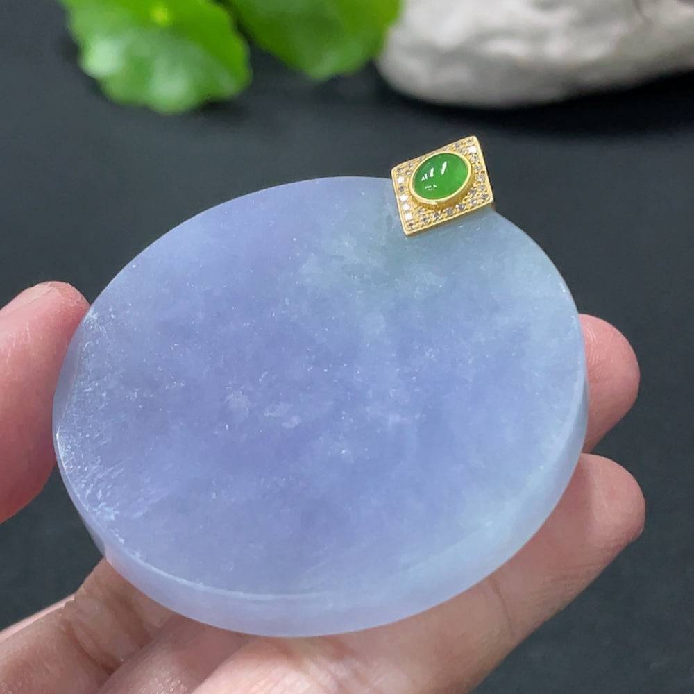Jadeite plain pendant with 18K gold clasp and diamond accents, weight 33.5g, from HUILIU HQ, displayed on a neutral background.