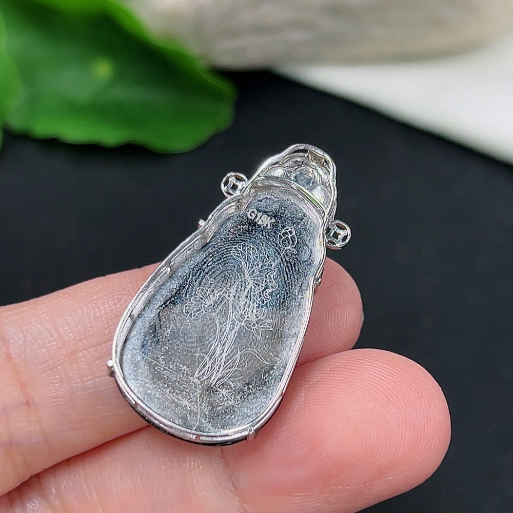 Jadeite K gold-embedded Maitreya pendant with a total product weight of approximately 4 grams (set with diamonds)
