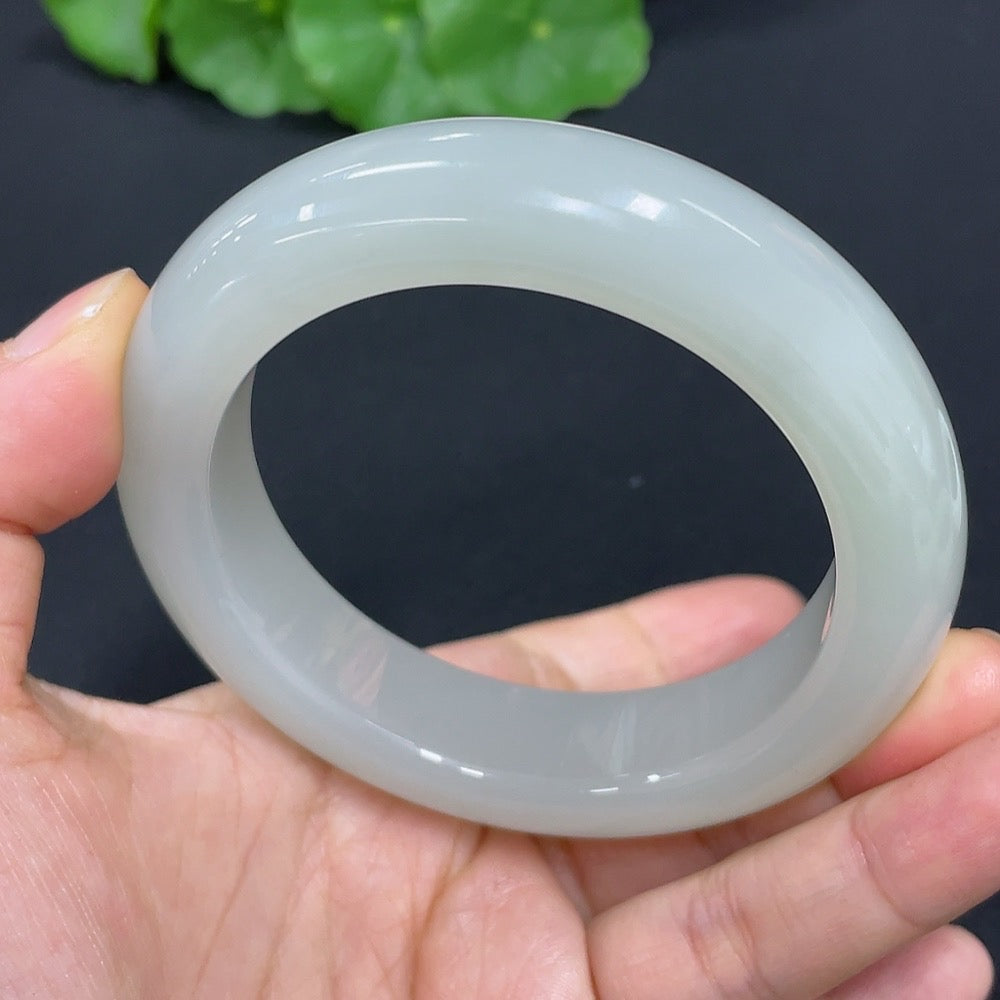 Hetian Jade Round Bracelet Size 56.4 Total Weight Approx. 85.4g