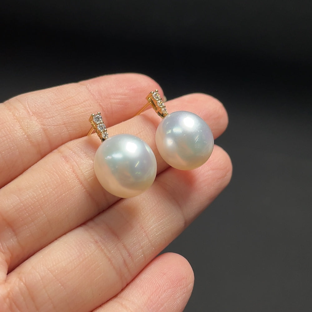 Seawater Pearl Earrings 18k Gold