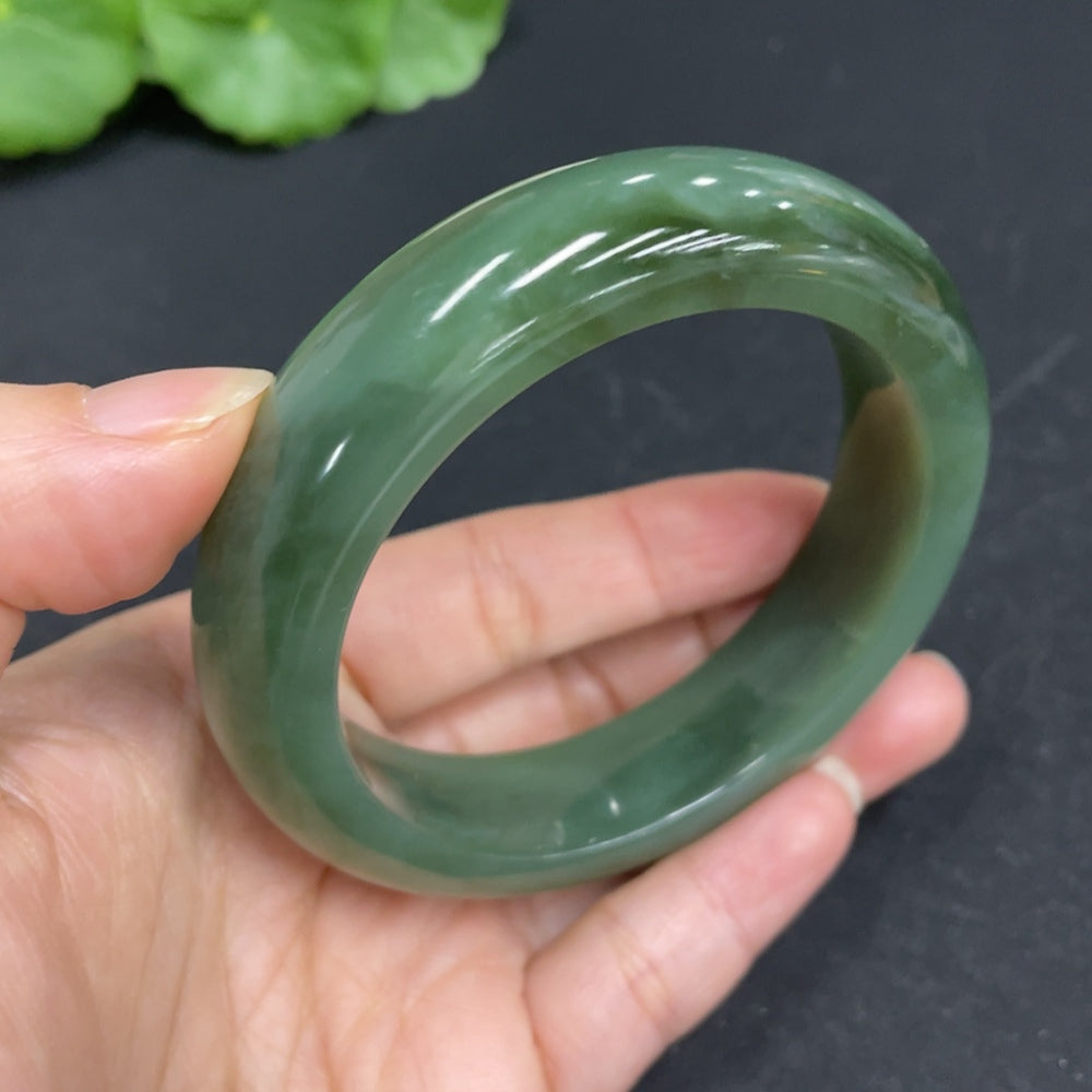 Hetian Jade round bracelet by HUILIU HQ with size 56 and total weight 78.8g, featuring smooth, polished jade beads.