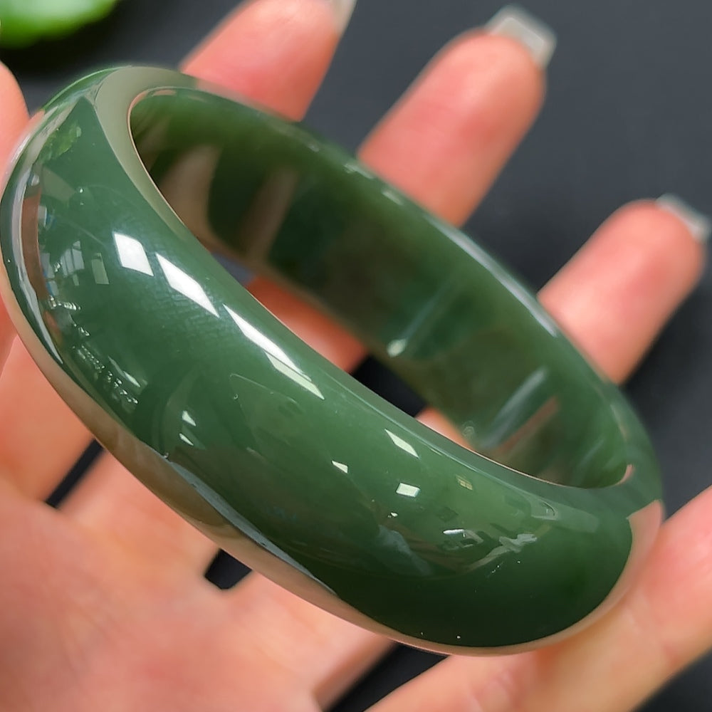 Hetian Jade Round Bangle