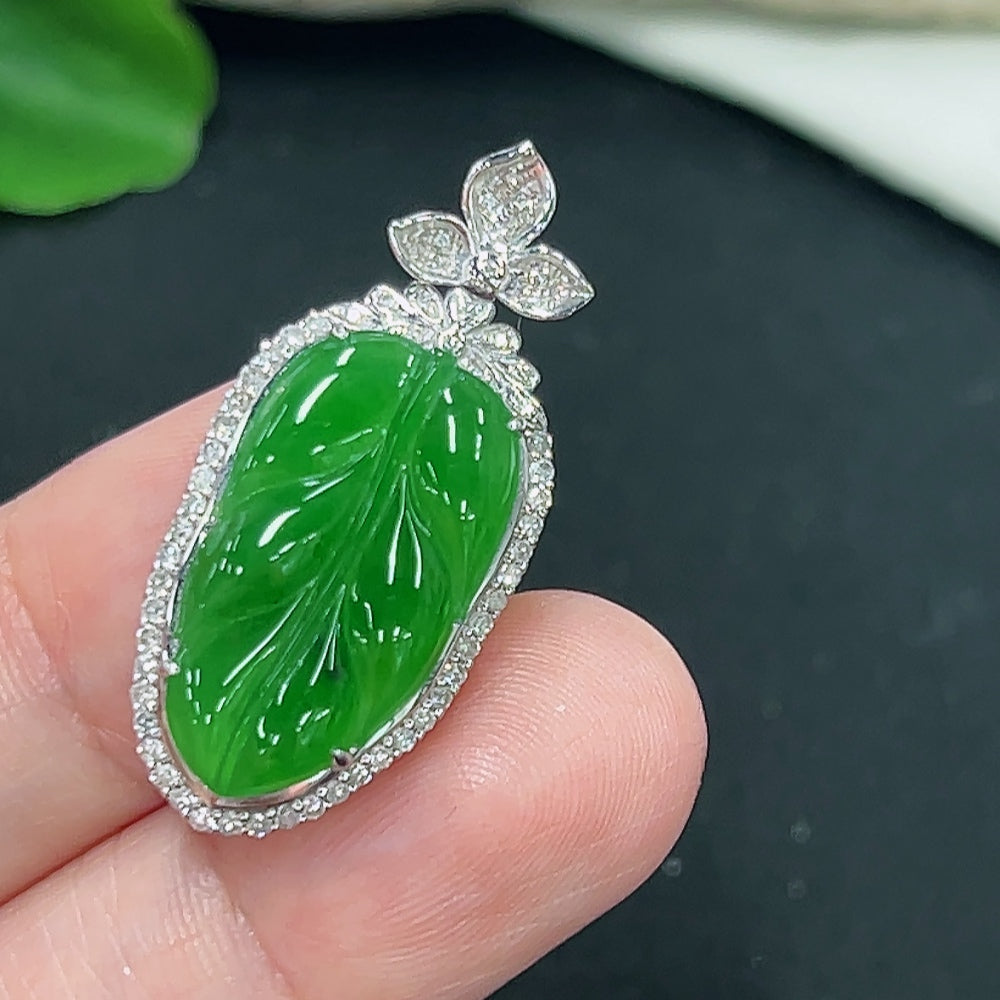Jadeite Leaf Inlay Pendant 18K Gold (With Diamond Accents)