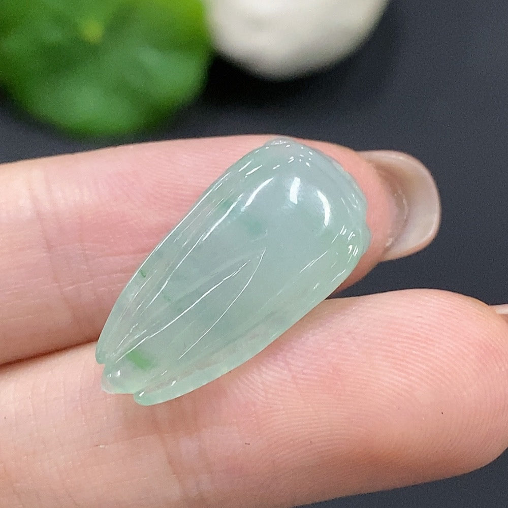 Jadeite Eye-catching Pendant