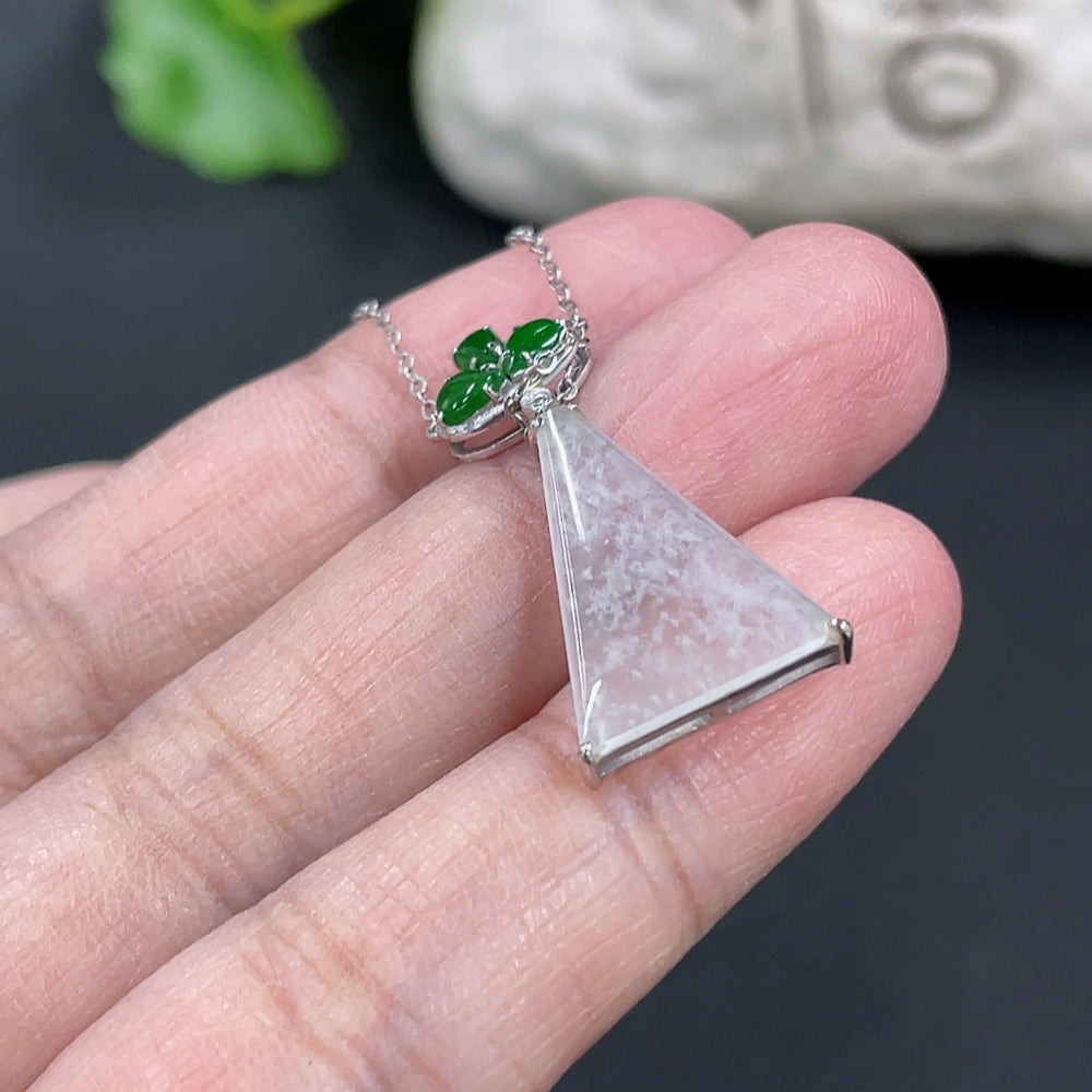 Jadeite Plain Pendant with 18K Gold and Diamond Accents, Total Weight Approx. 2.37g