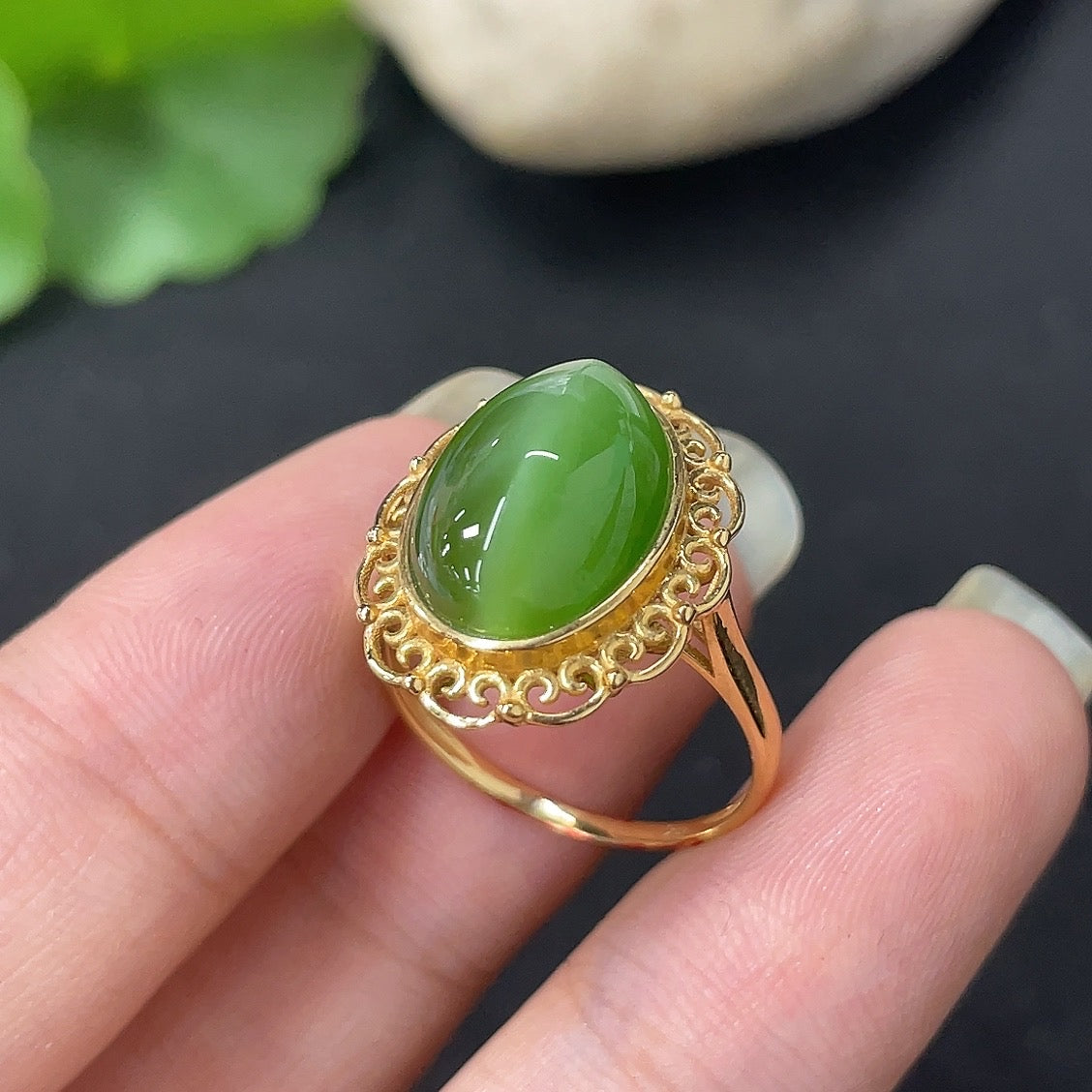 Hetian Jade Jasper inlaid ring with 68% gold, 18k gold accents, size 13, weighing about 3.5g, crafted by HKHQ.