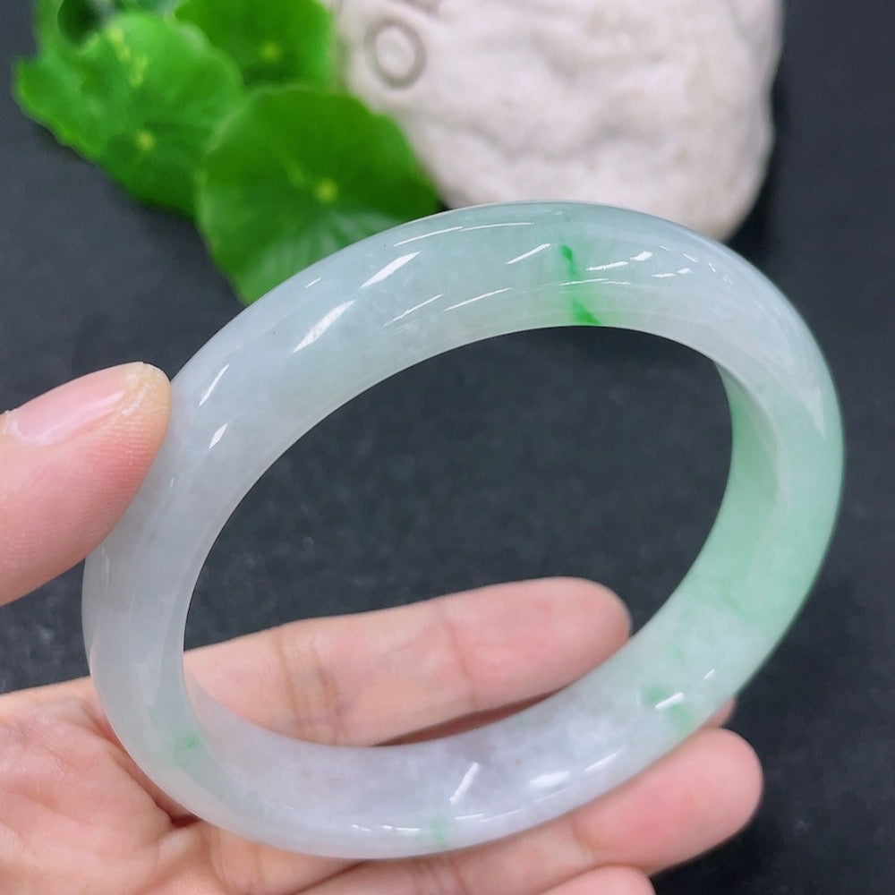 Jadeite round bracelet with 59.3mm diameter, weighing approximately 61.31g, crafted by HKHQ, featuring smooth, polished jade stones.