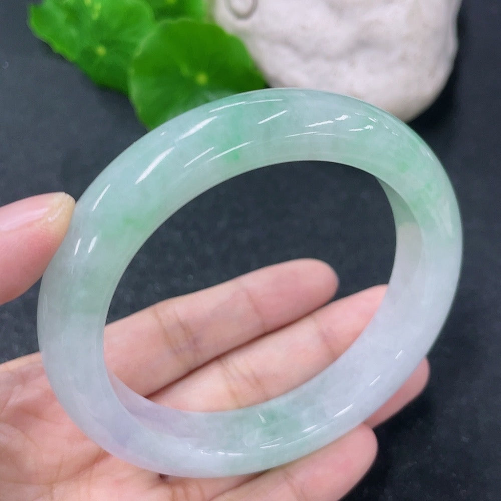 Jadeite Round Bangle Size 58.2mm Total Weight Approx. 71.12g