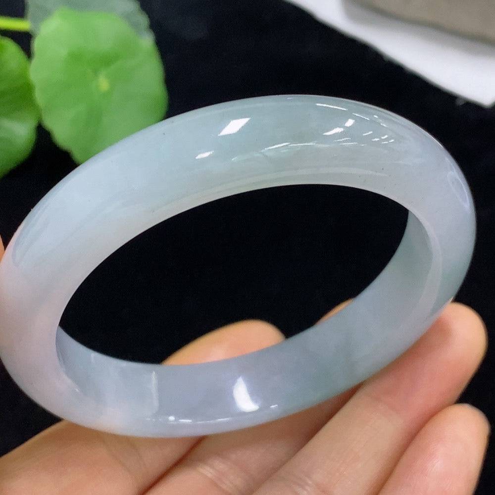 Jadeite round bracelet in size 56 with a total weight of 56g, featuring smooth green jade beads, by HUILIU HQ.