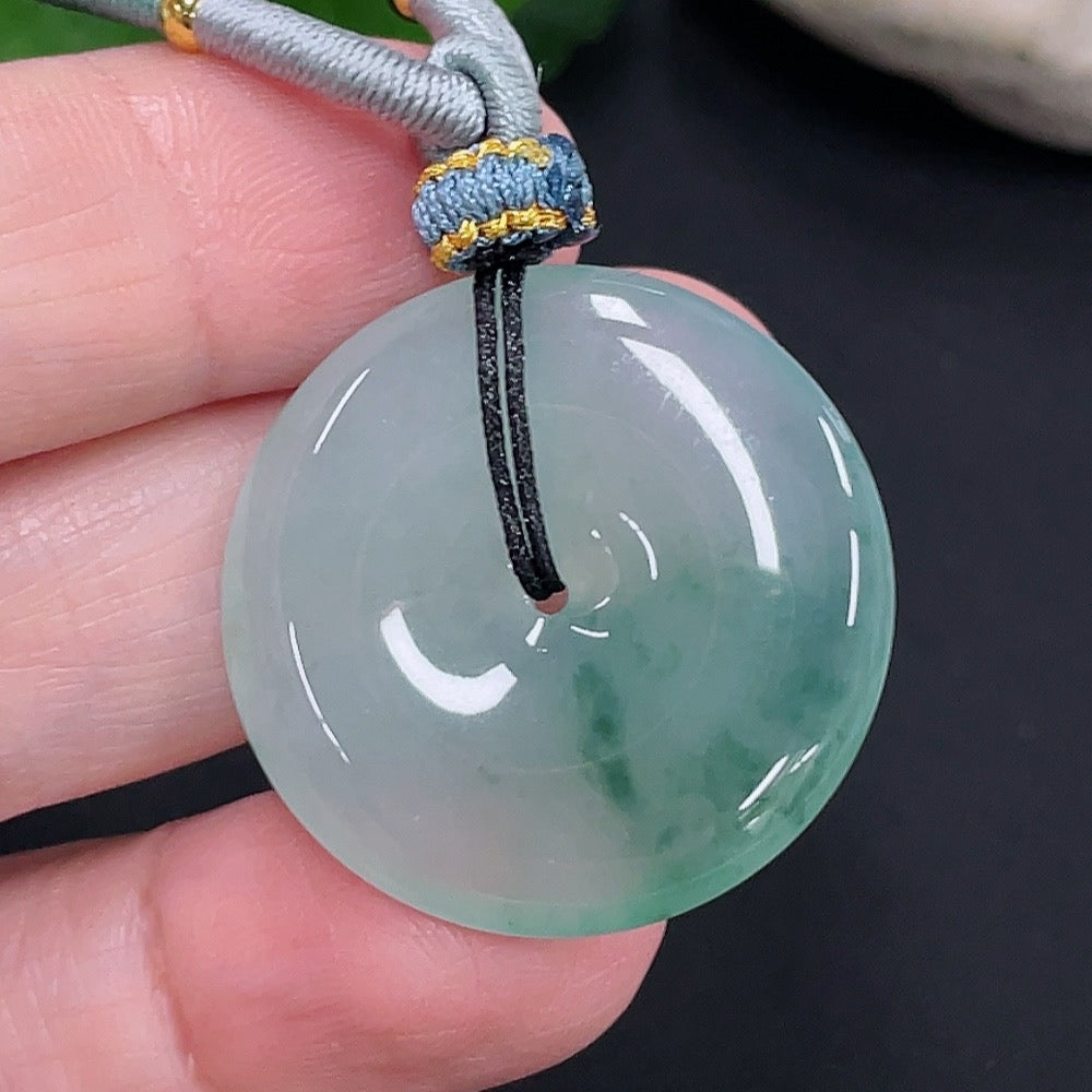 Jadeite Peace Knot Pendant Total Weight Approx. 10.38g