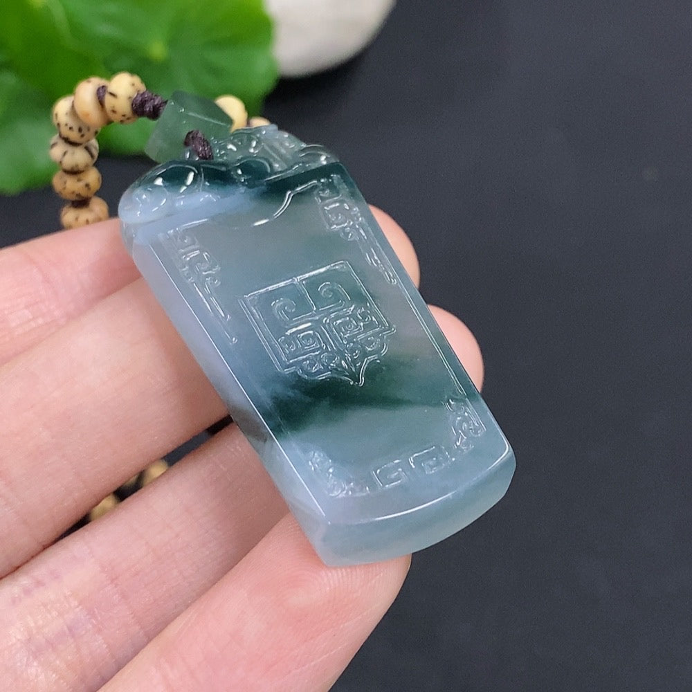 Jadeite Antique Pendant Total Weight Approx. 27.4g (Including Cord Weight) Non-Jadeite Beads Included