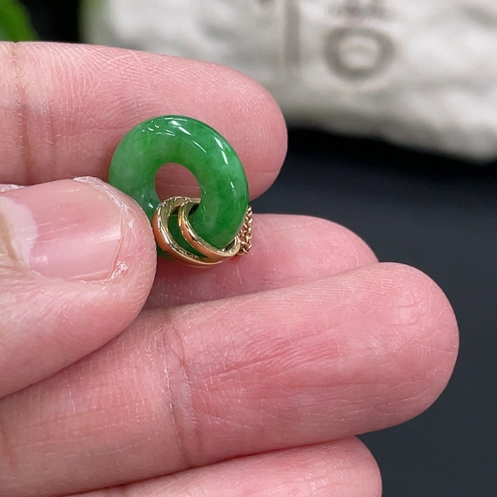 Jadeite Pendant Donut 18k Total Weight Approx. 2.95g Including Chain