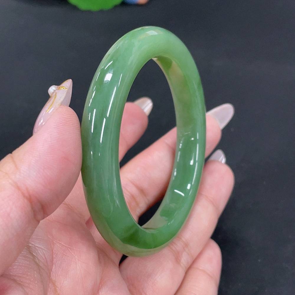 Hetian Jade round bracelet with size 53.2 and weight 44.4g, featuring smooth, polished jade beads on a natural jewelry strand.