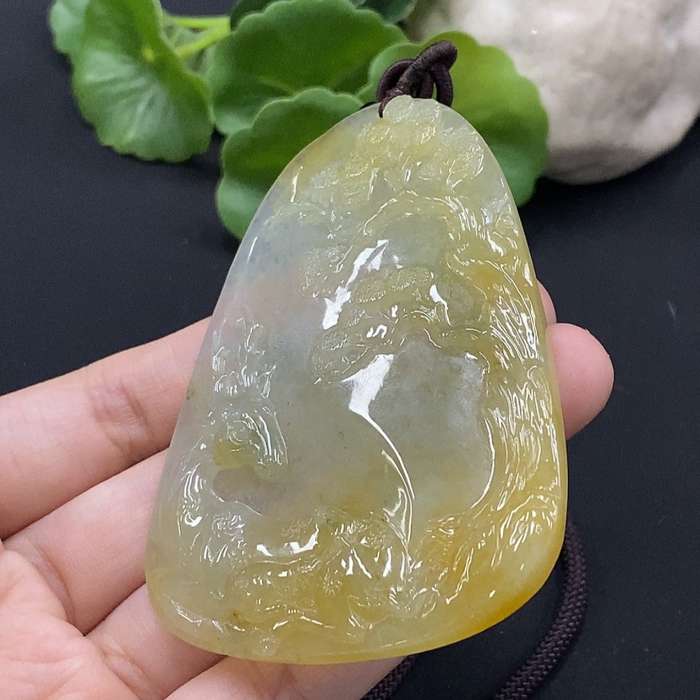 Jadeite deer pendant from HUILIU HQ, carved from green jade, weighing approximately 51.95 grams, detailed natural stone design