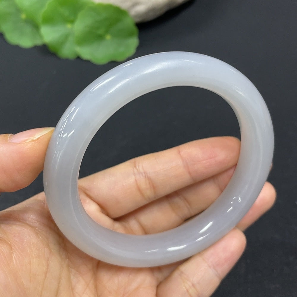 Hetian jade round bracelet with size 58.1 and weight 57.3g, featuring smooth polished jade beads, crafted by HKHQ.