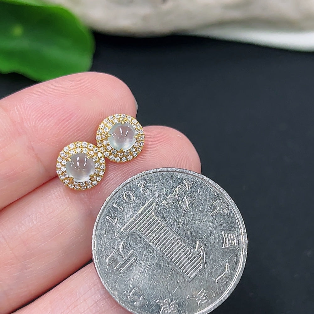 HKHQ jadeite earrings pair with diamond accents, 18K gold, weighing approx. 1.1g, featuring smooth jadeite stones and elegant design