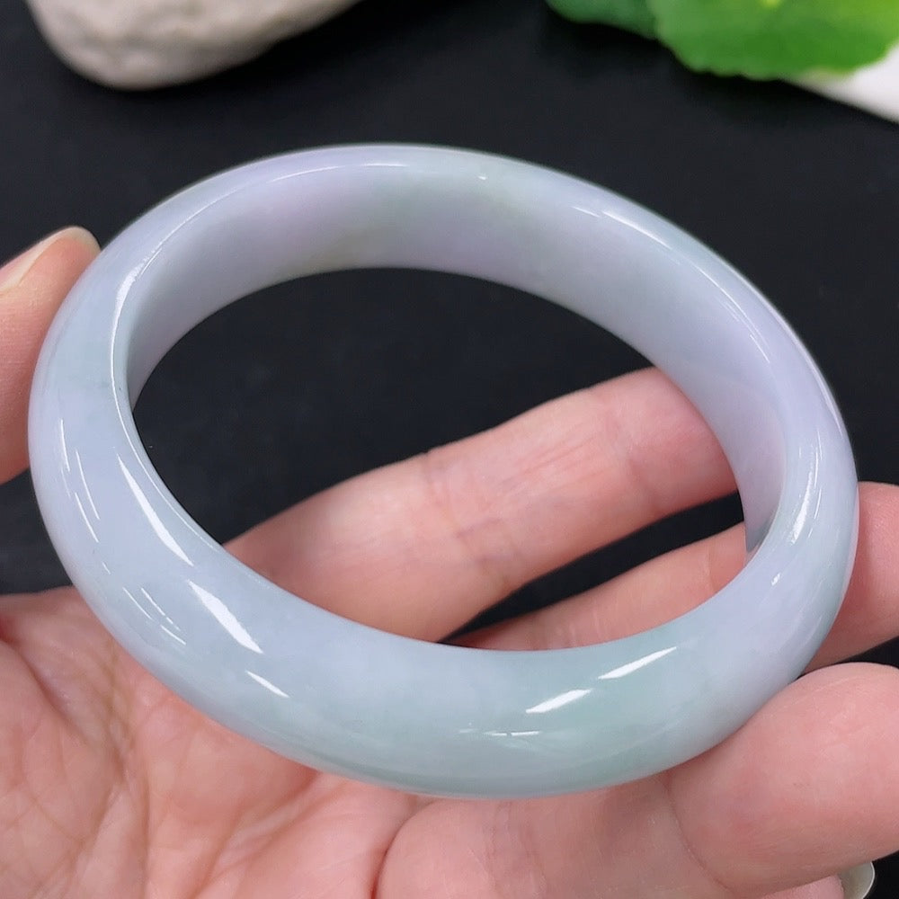 Jadeite Round Bangle Size 57.7 Total Weight Approx. 61.8g