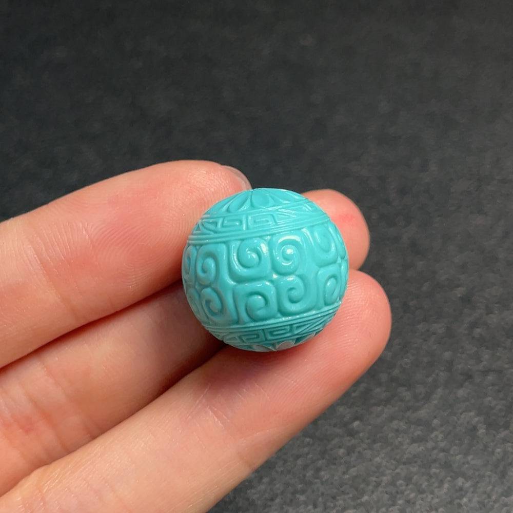 Huiliu turquoise gemstone pendant, 18.5mm size, featuring vibrant blue-green color and natural gemstone details.