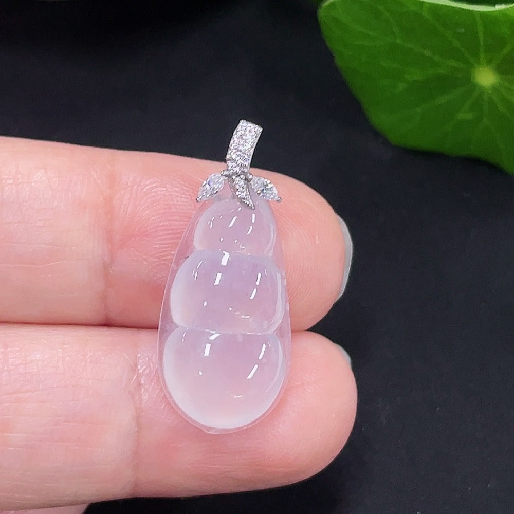 Jadeite Leaf Pendant Non-Diamond . | Huiliu Certified