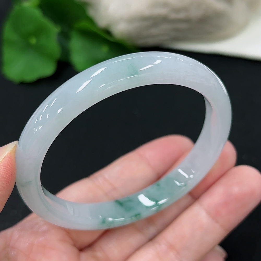 HKHQ jadeite round bracelet, size 54.8 with 32.2g weight, featuring smooth jadeite beads and a polished finish.