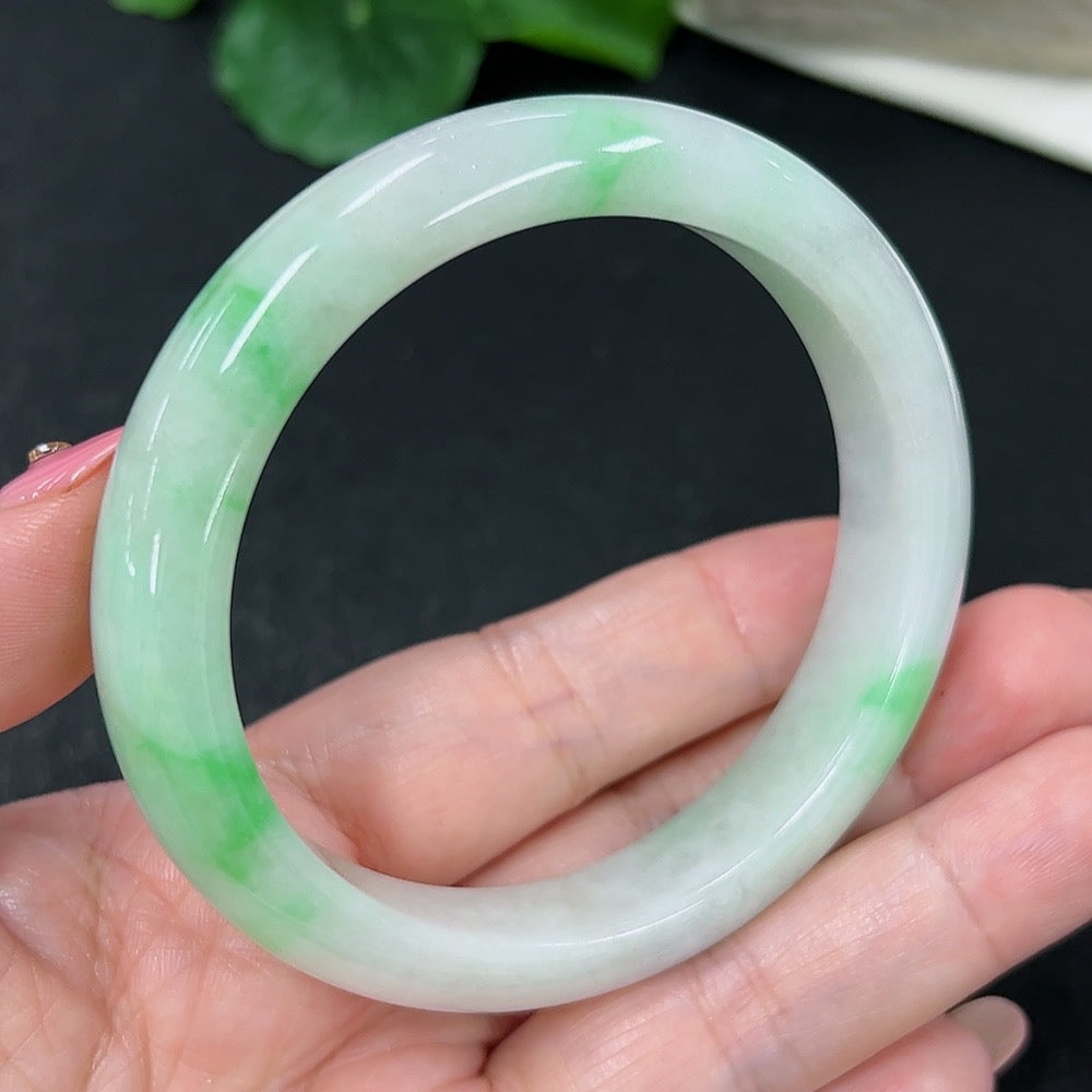 HKHQ jadeite round bangle, size 56, 51.3g, crafted from smooth jadeite jade, displayed on a neutral background.