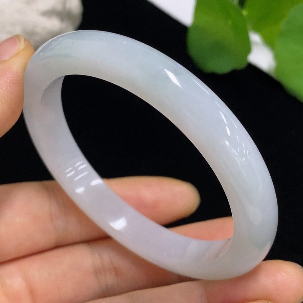 Jadeite Round Bangle