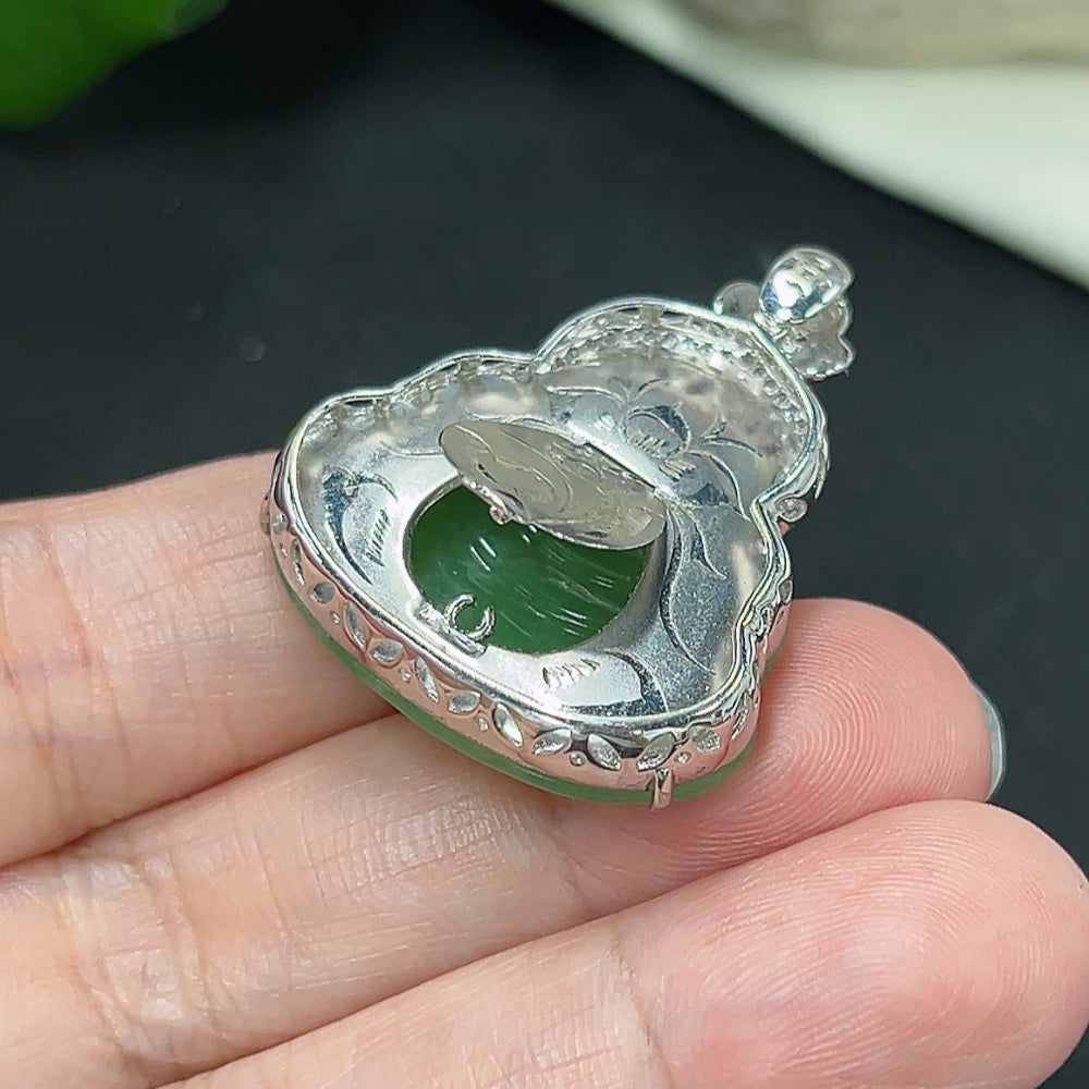 Jadeite Buddha Pendant Set in 18K Gold (with Diamond Accents)